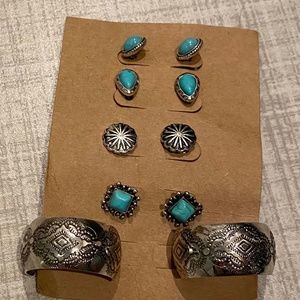 Brand new Turquoise Western earrings set